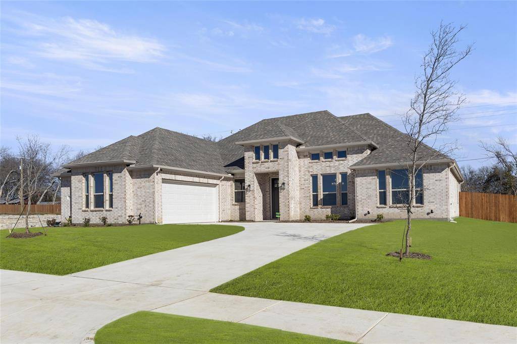 Desoto, TX 75115,955 Richard Pittmon Drive