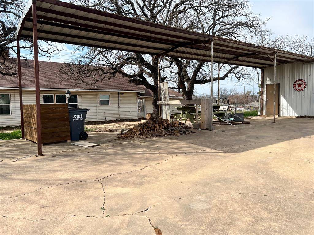 De Leon, TX 76444,1000 N Mckinney Street