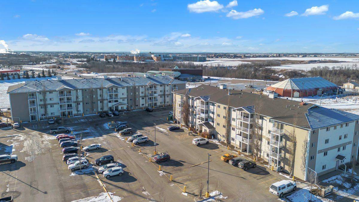 Grande Prairie, AB T8V2K8,12025 Royal Oaks DR #310