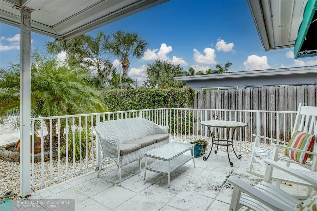 Lauderdale By The Sea, FL 33308,242 Corsair Ave