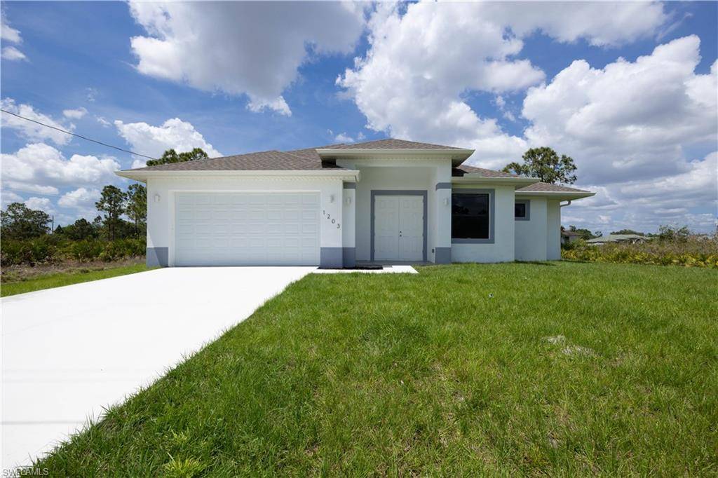2014 Crawford AVE N, Lehigh Acres, FL 33971