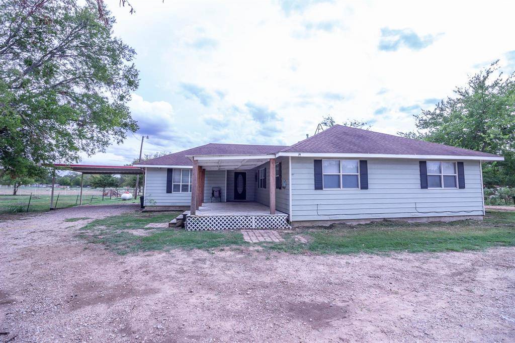 Kemp, TX 75143,5610 County Road 4070