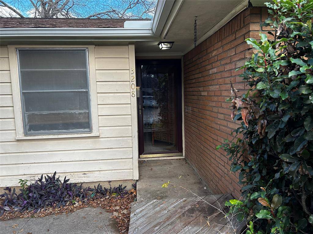 Fort Worth, TX 76133,3208 Covert Avenue