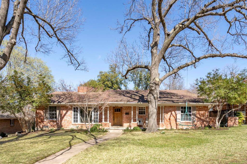 Dallas, TX 75238,9277 Cliffmere Drive