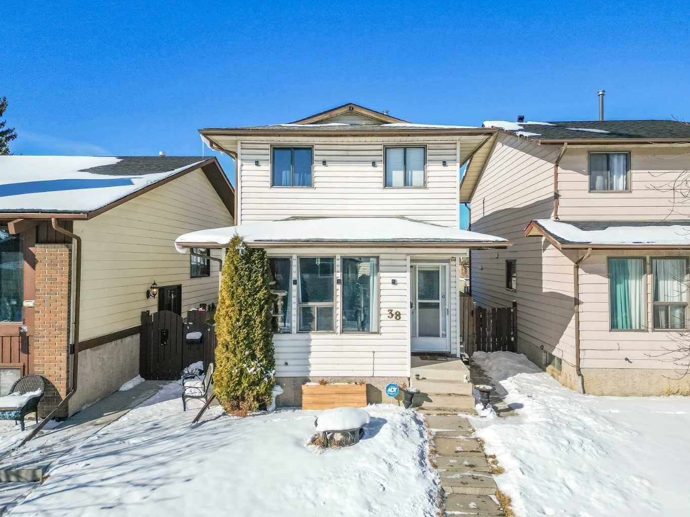 Calgary, AB T1Y 5L8,38 Templeson CRES NE