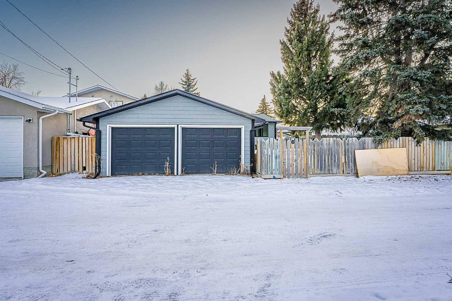 Calgary, AB T2L1R1,68 Bennett CRES NW