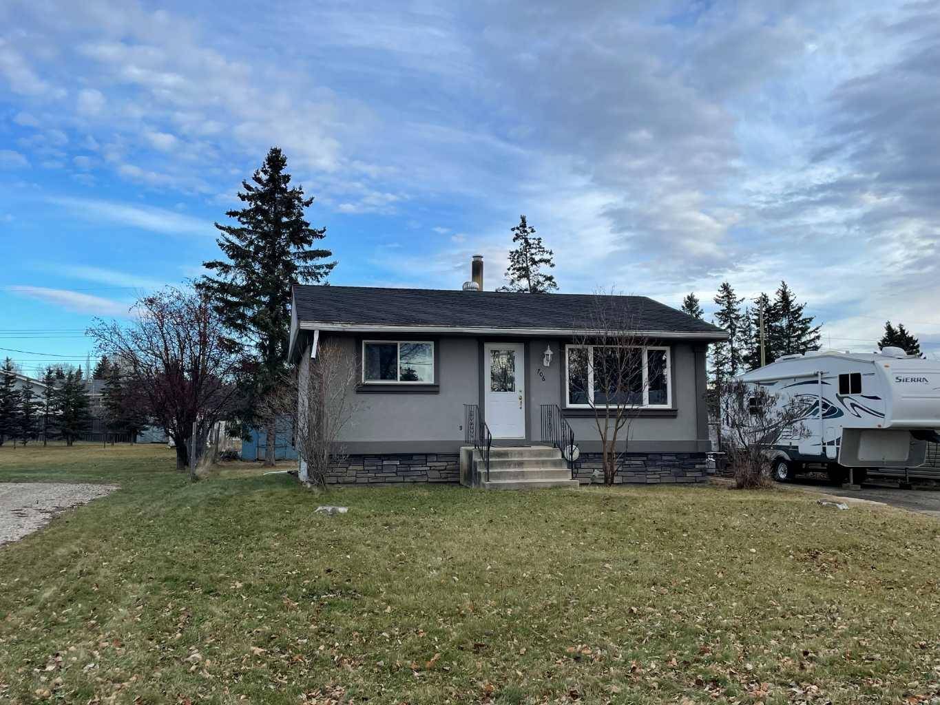 Beaverlodge, AB T0H 0C0,706 6 AVE