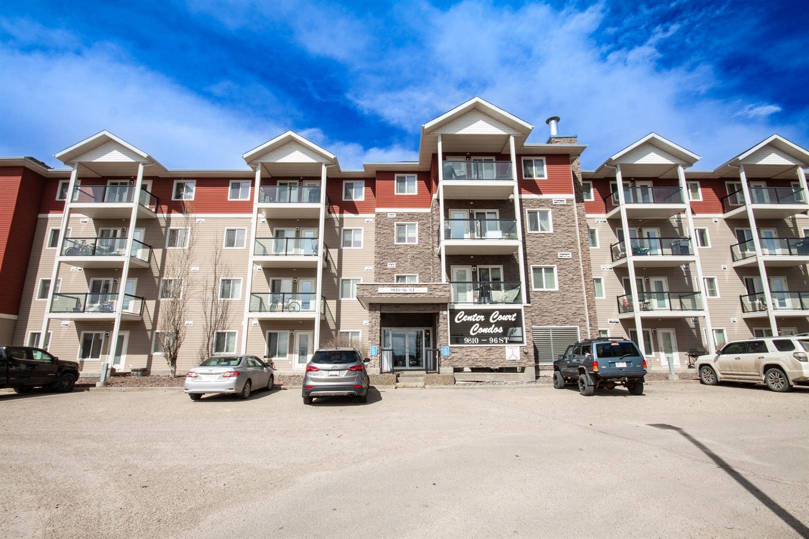 Grande Prairie, AB T8V 7T9,9810 96 ST #312