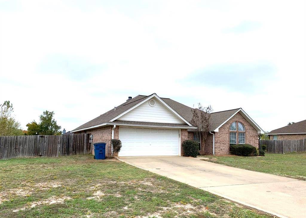 Lindale, TX 75771,829 Greenwood Circle