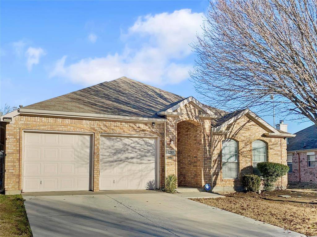 Arlington, TX 76002,1203 Mule Deer Drive