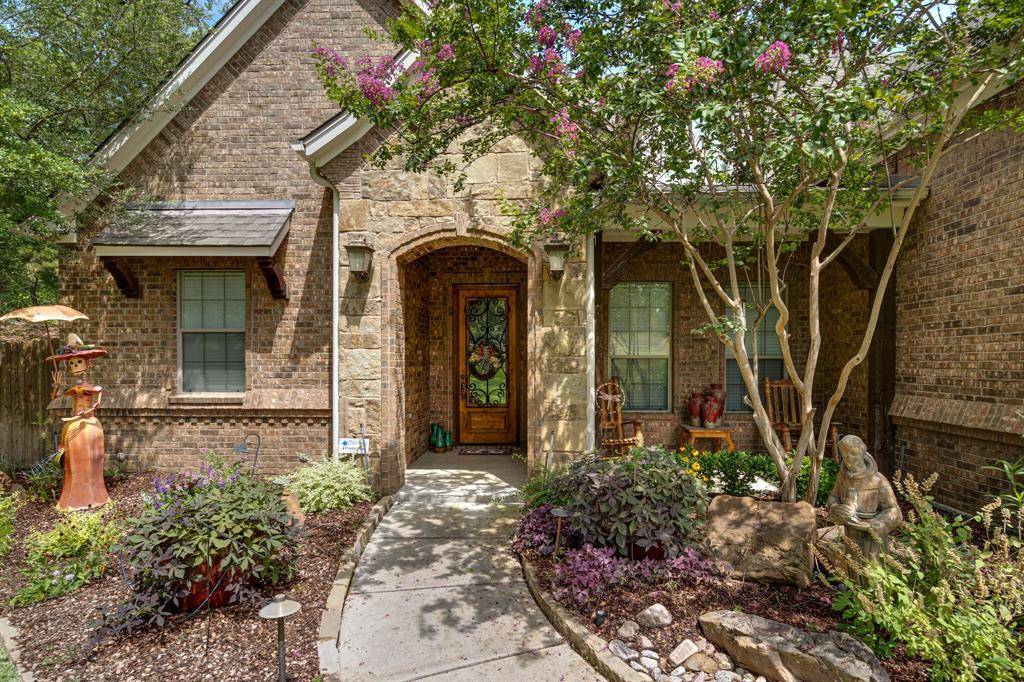 Grapevine, TX 76051,636 N Dove Road