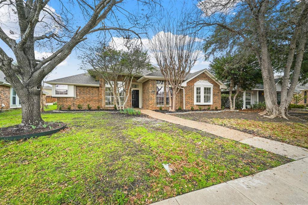 Irving, TX 75063,9013 Silverdollar Trail