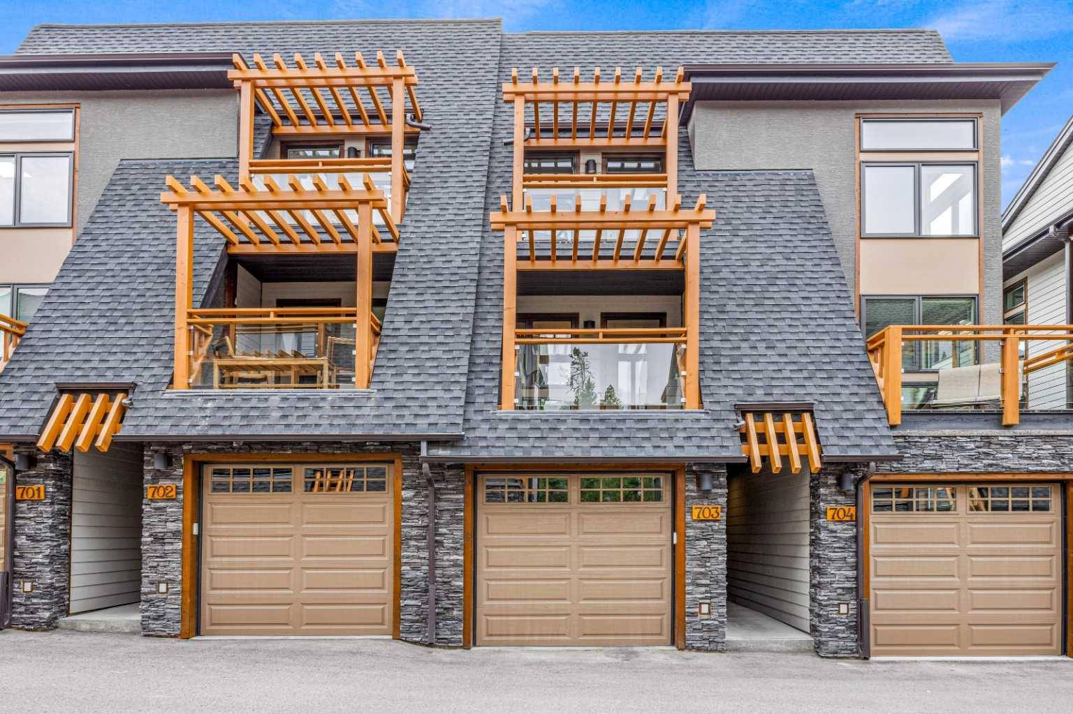 Canmore, AB T1W 0E3,102 Stewart Creek Rise #704