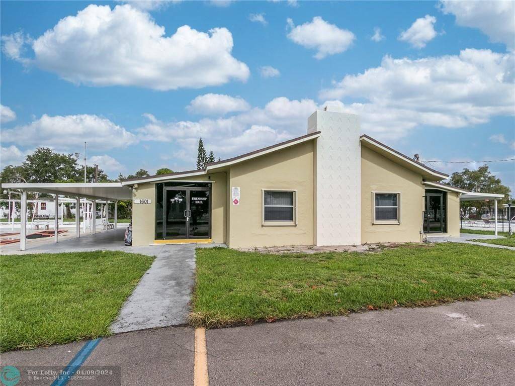 Davie, FL 33324,8717 SW 16th Ct