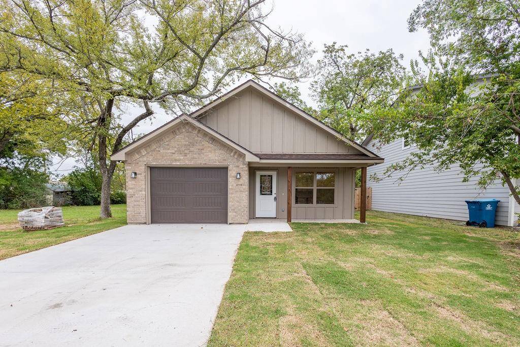 Denison, TX 75020,808 W Walker Street