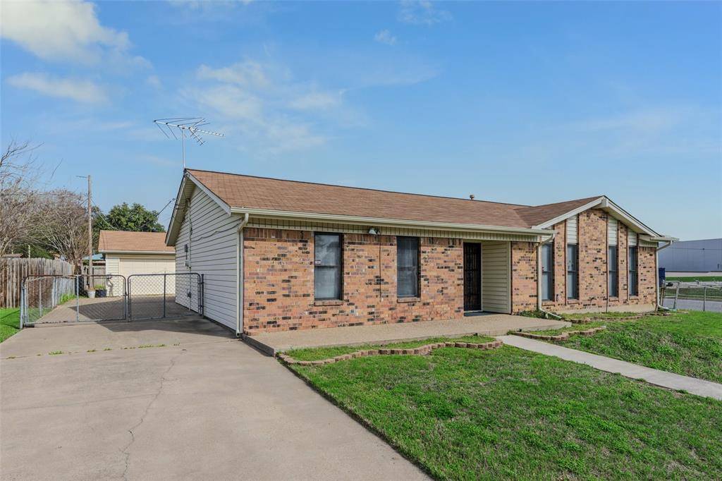 Crowley, TX 76036,233 E Eller Avenue