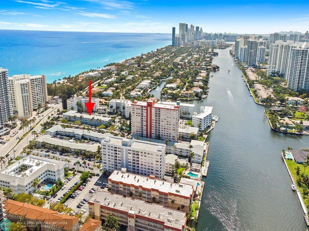 Hallandale Beach, FL 33009,3177 S Ocean Dr  #109