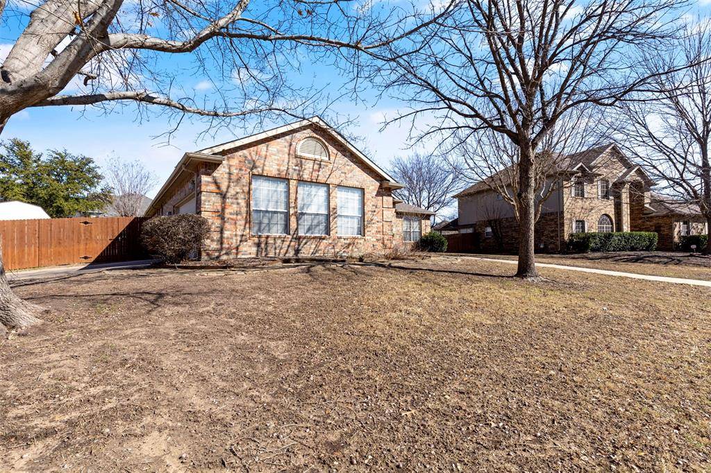 Crowley, TX 76036,1033 Choke Cherry Lane