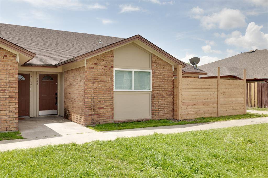 Hurst, TX 76053,716 E Pecan Street #716 - 722