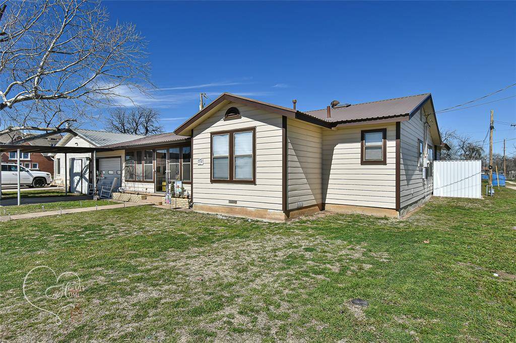 Baird, TX 79504,216 E 4th Street