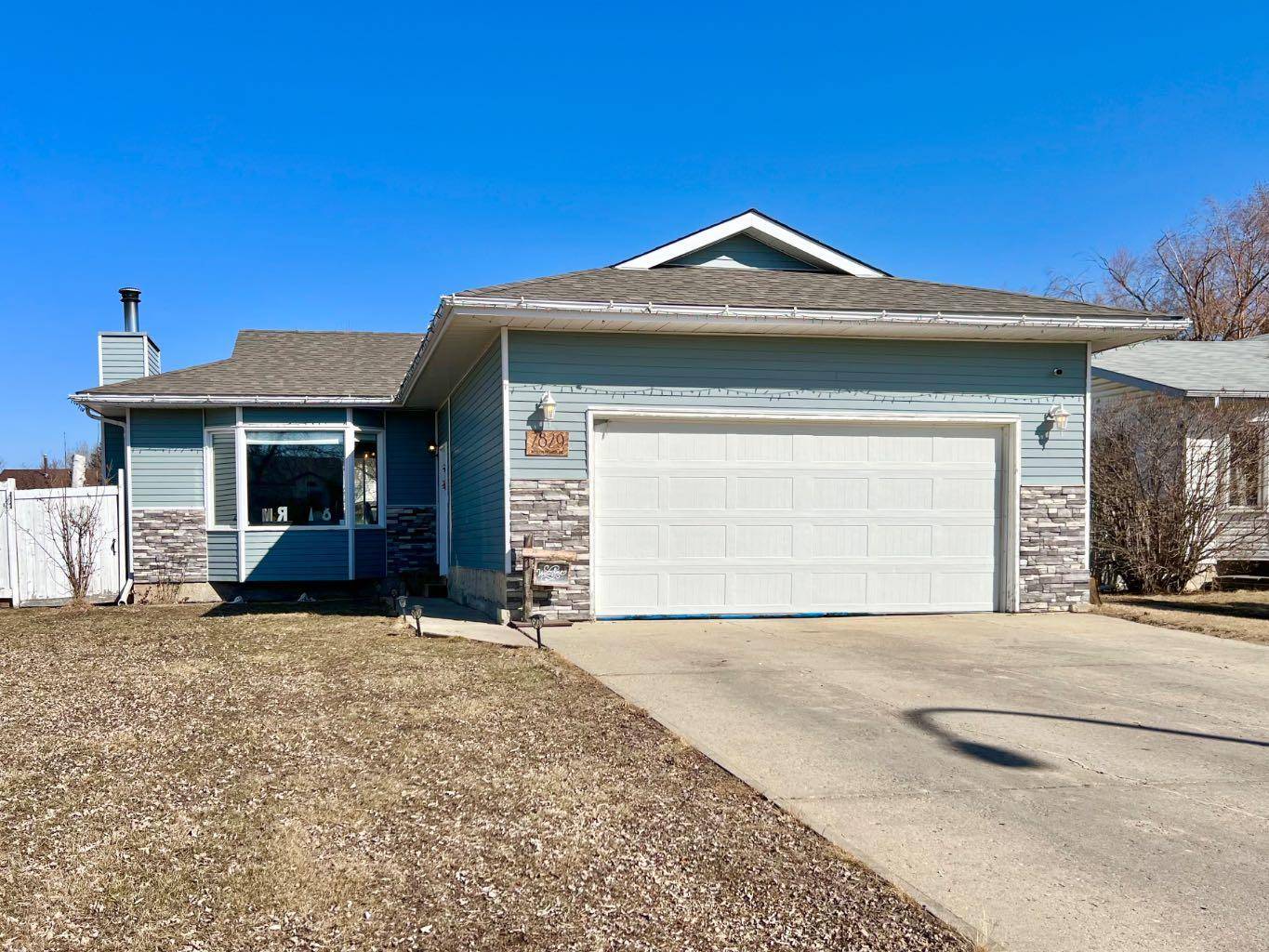 Grande Prairie, AB T8W 1Z1,7829 Mission Heights DR