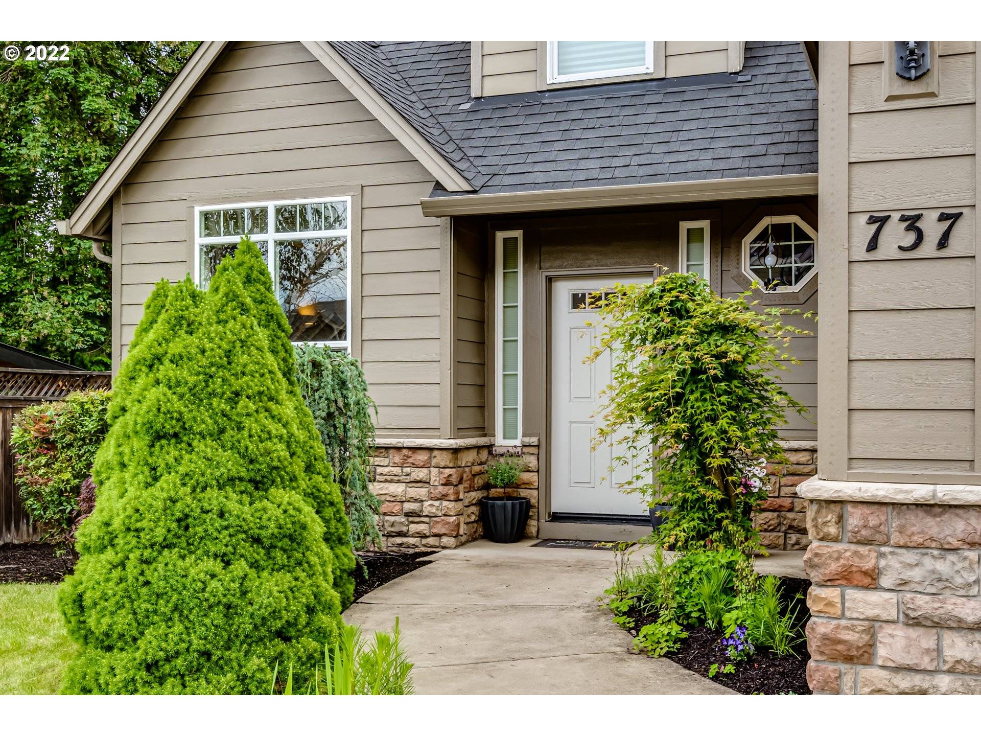 Springfield, OR 97478,737 S 48TH ST