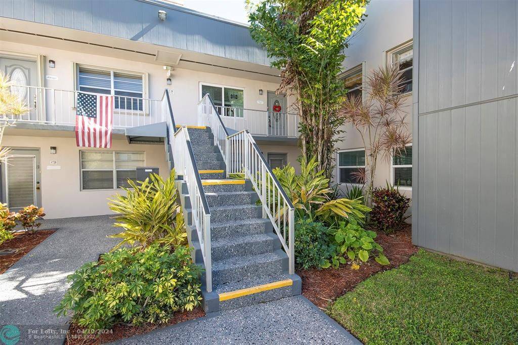 Delray Beach, FL 33484,750 Burgundy  #P