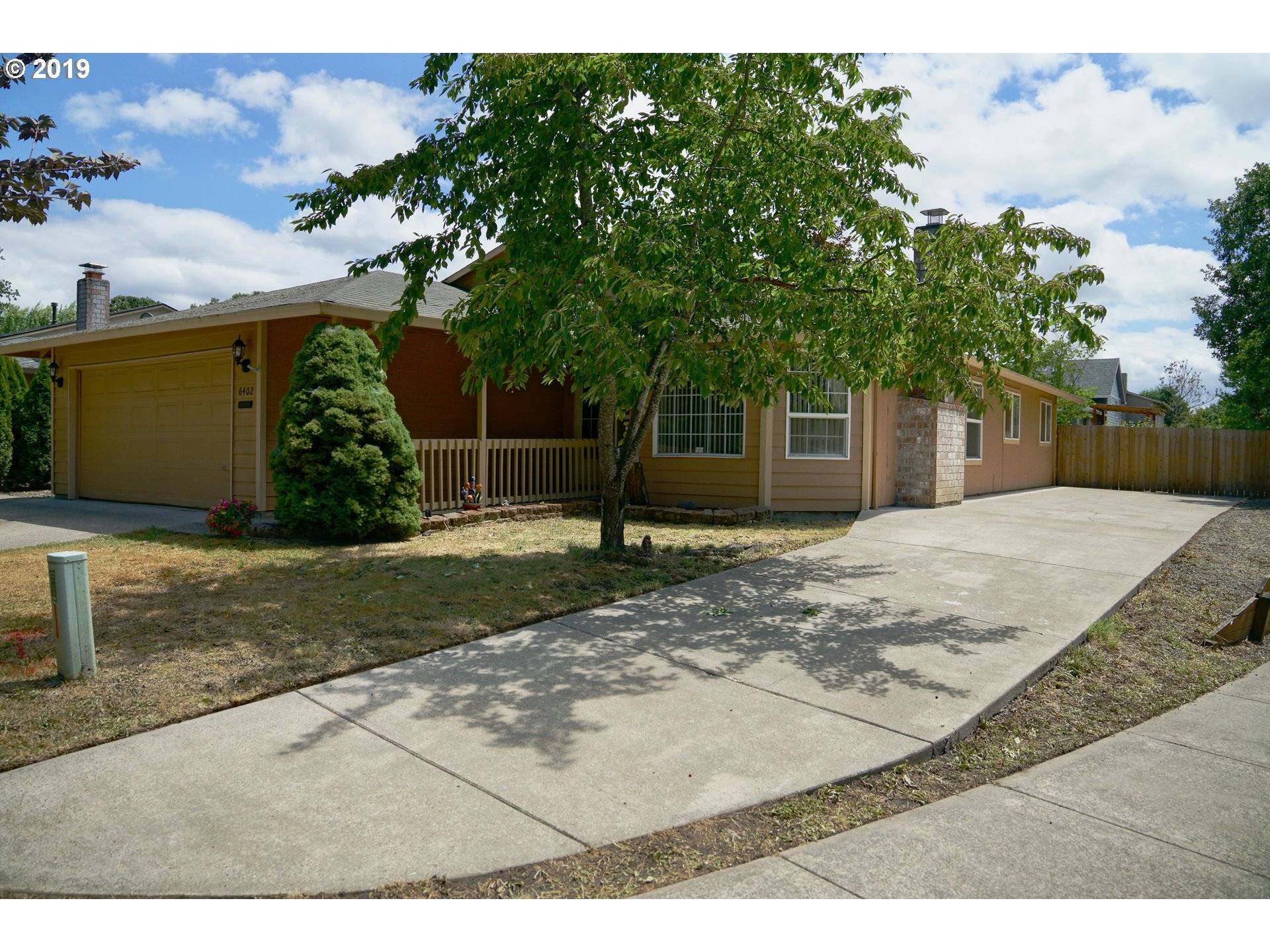 Hillsboro, OR 97123,6402 SE LOIS ST