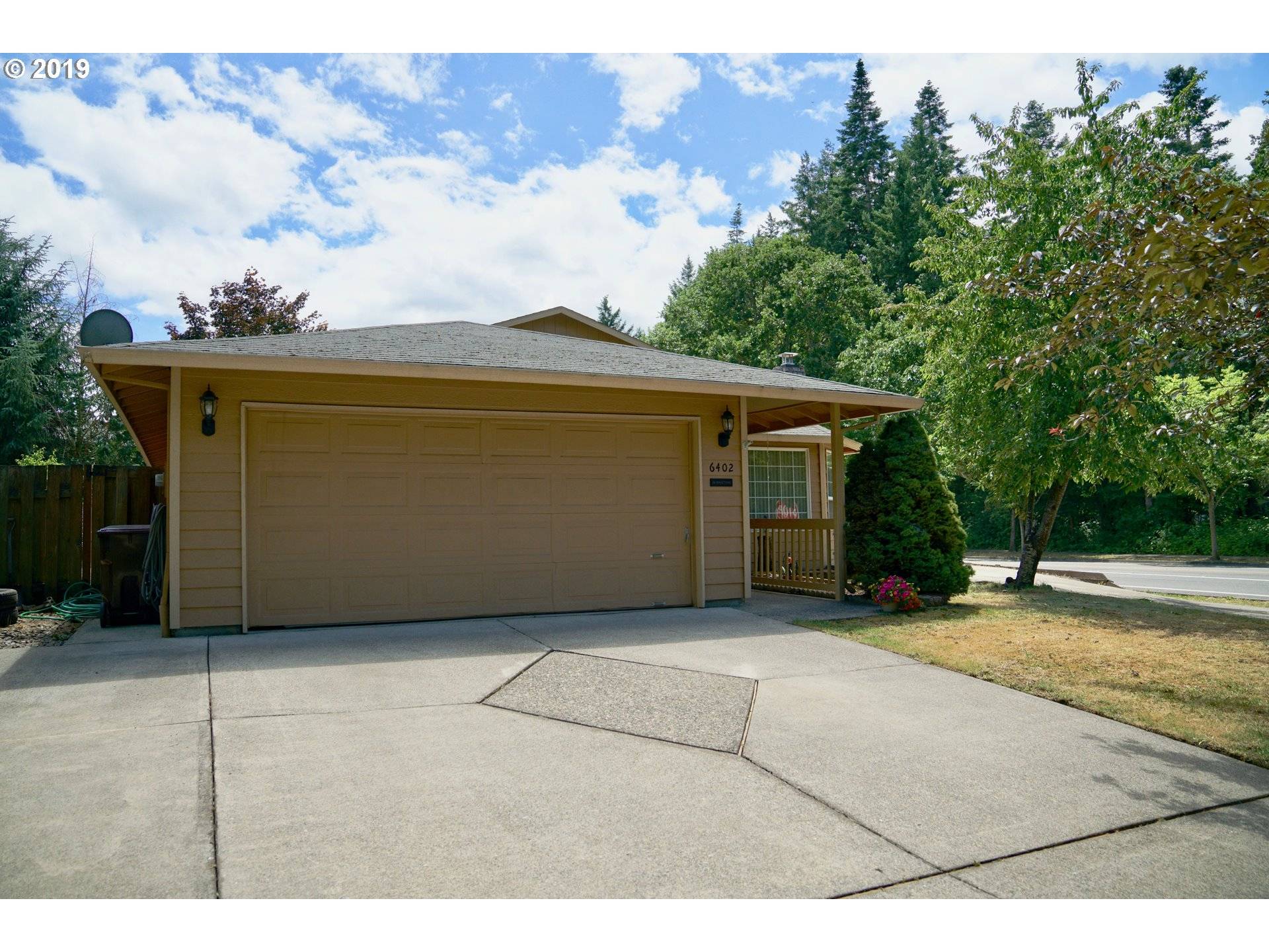 Hillsboro, OR 97123,6402 SE LOIS ST