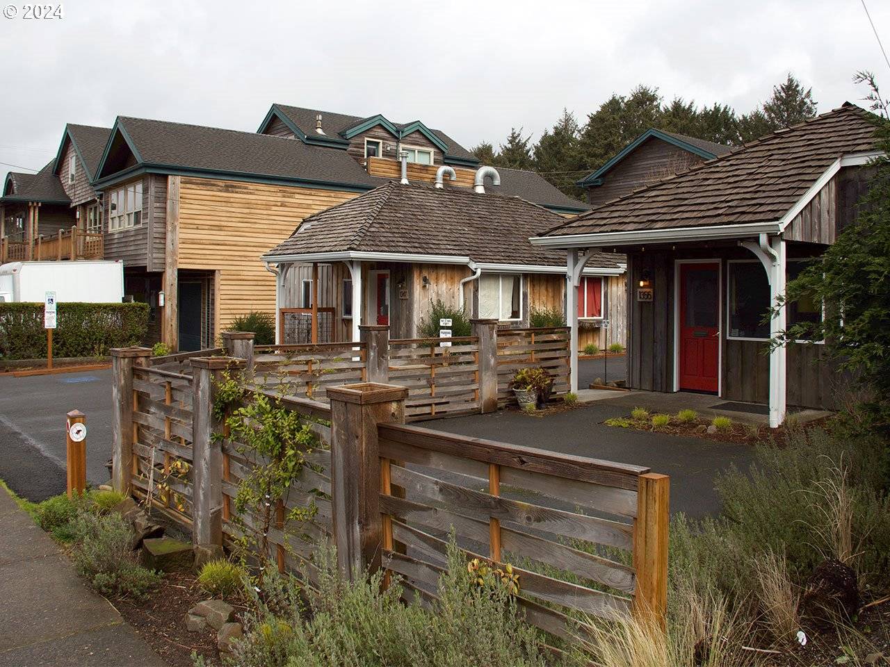 Cannon Beach, OR 97110,1347 S HEMLOCK ST