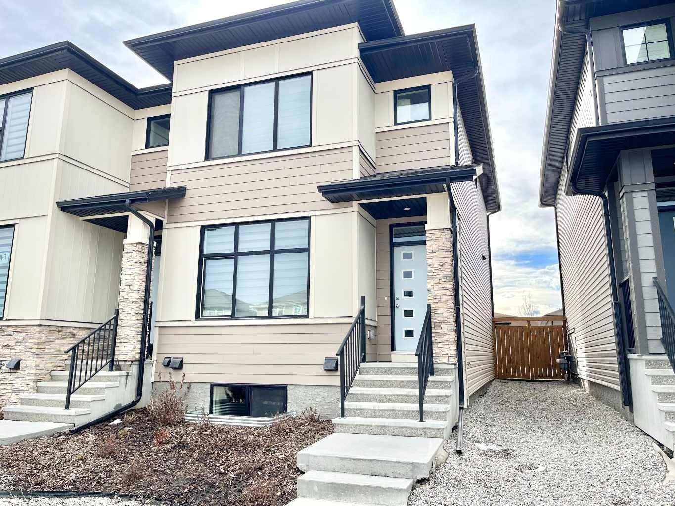 Calgary, AB T2X4W9,43 Wolf Creek DR SE