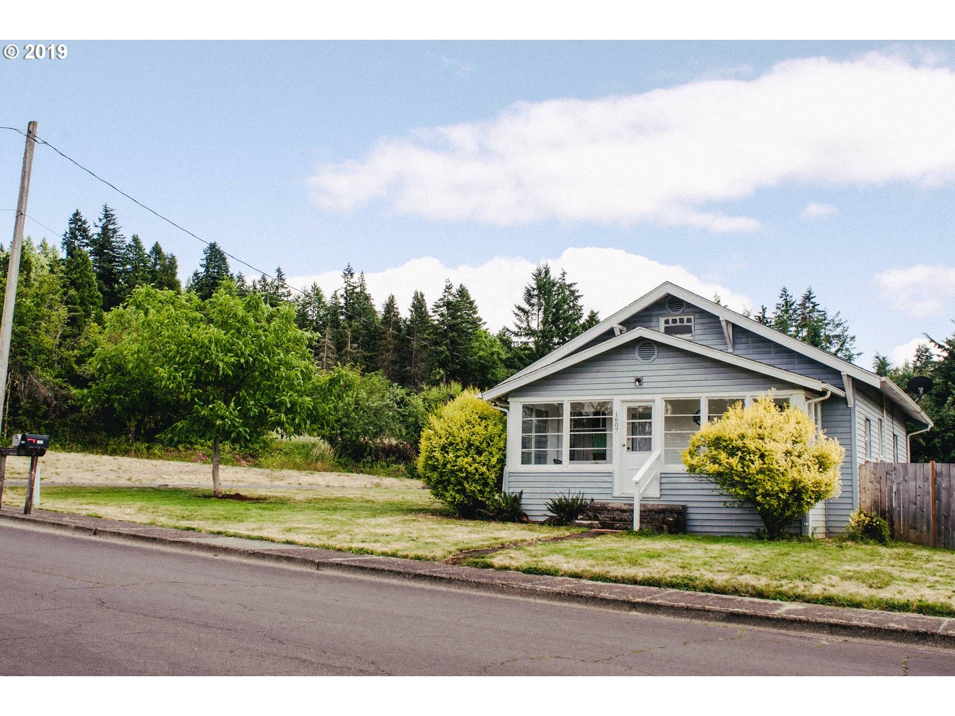 Cottage Grove, OR 97424,1607 E MADISON AVE