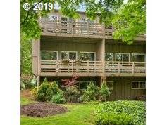 Lake Oswego, OR 97035,4 TOUCHSTONE #119