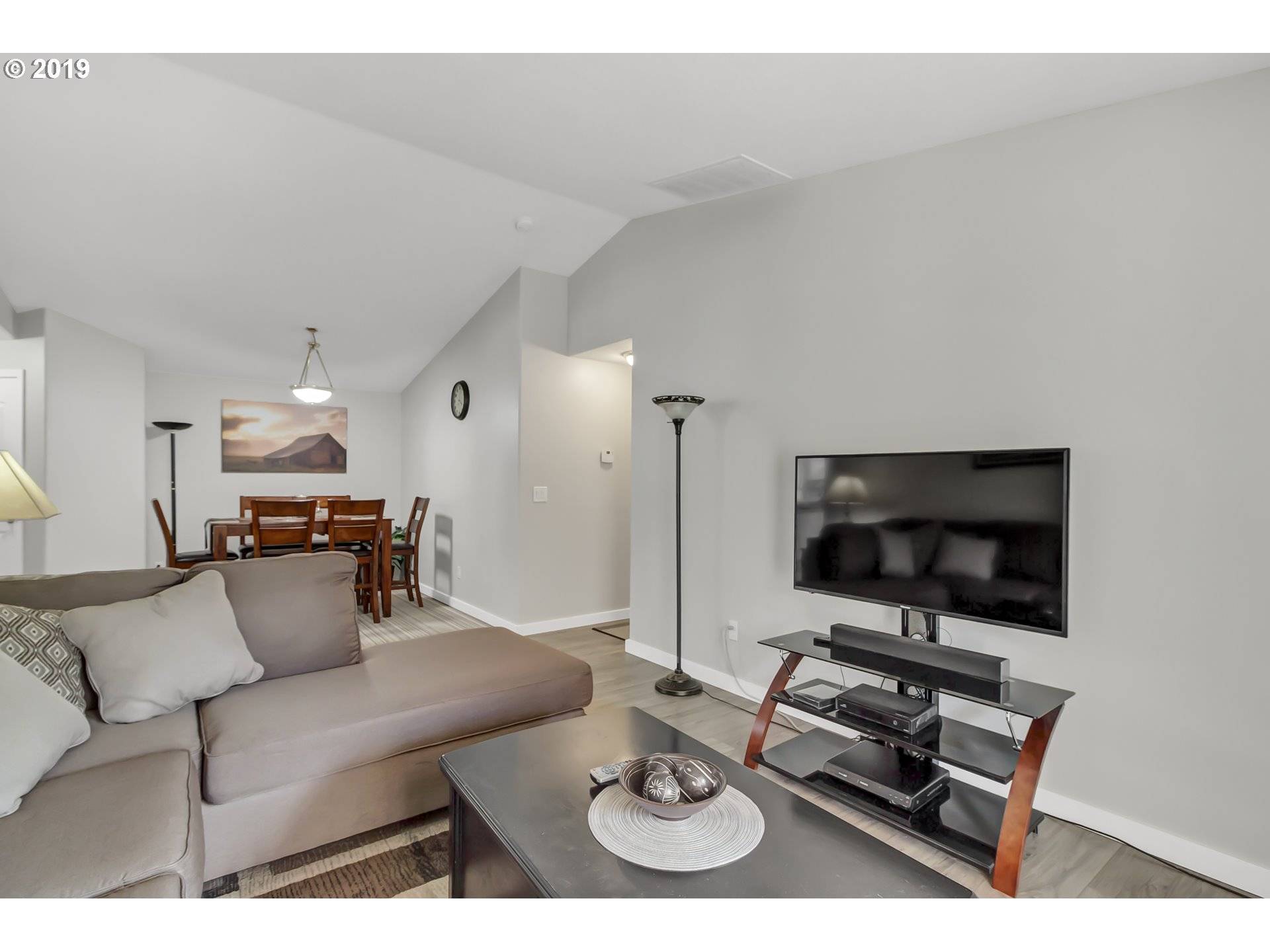 Jefferson, OR 97352,676 S SUNRISE DR