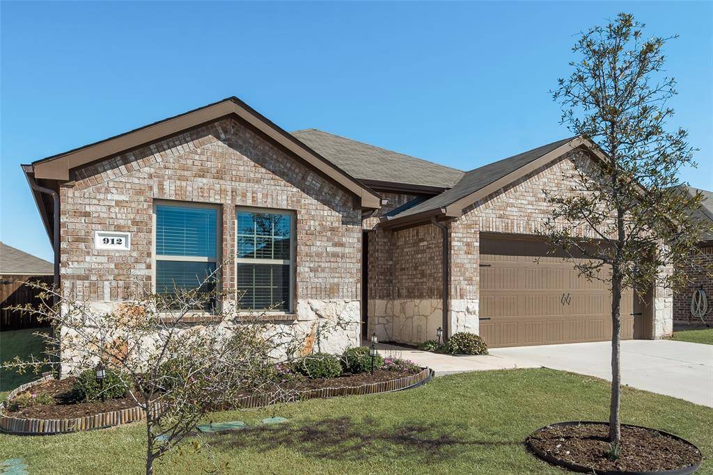 Royse City, TX 75189,912 Silver Maple Lane