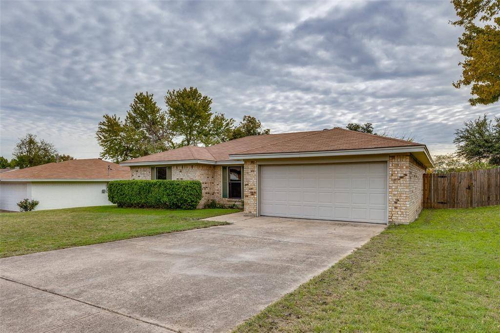 Benbrook, TX 76126,1504 Briar Run