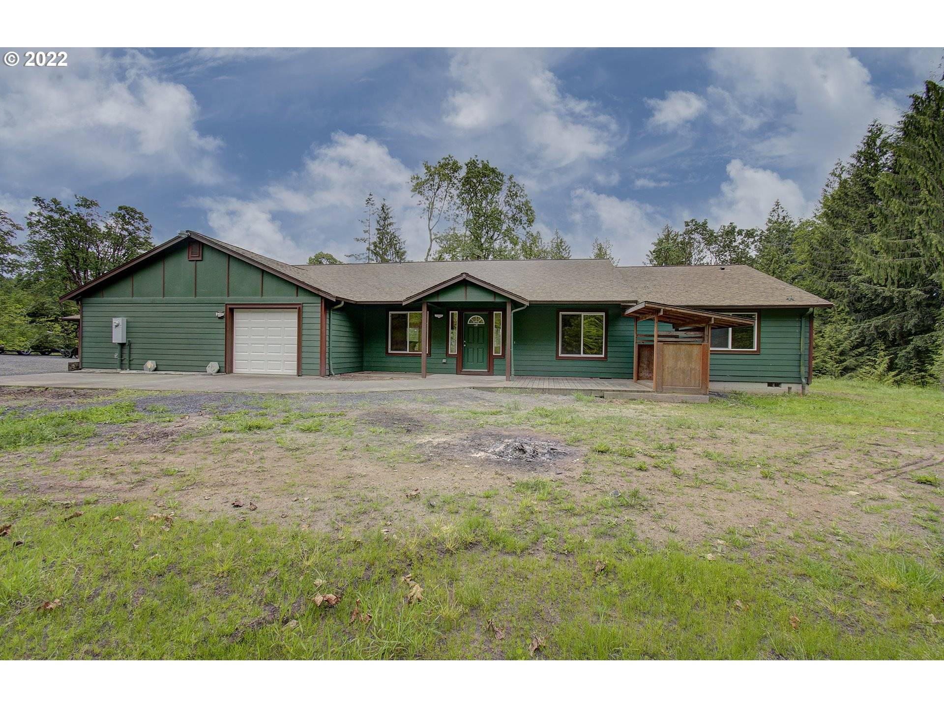 Kelso, WA 98626,220 HOPE LN