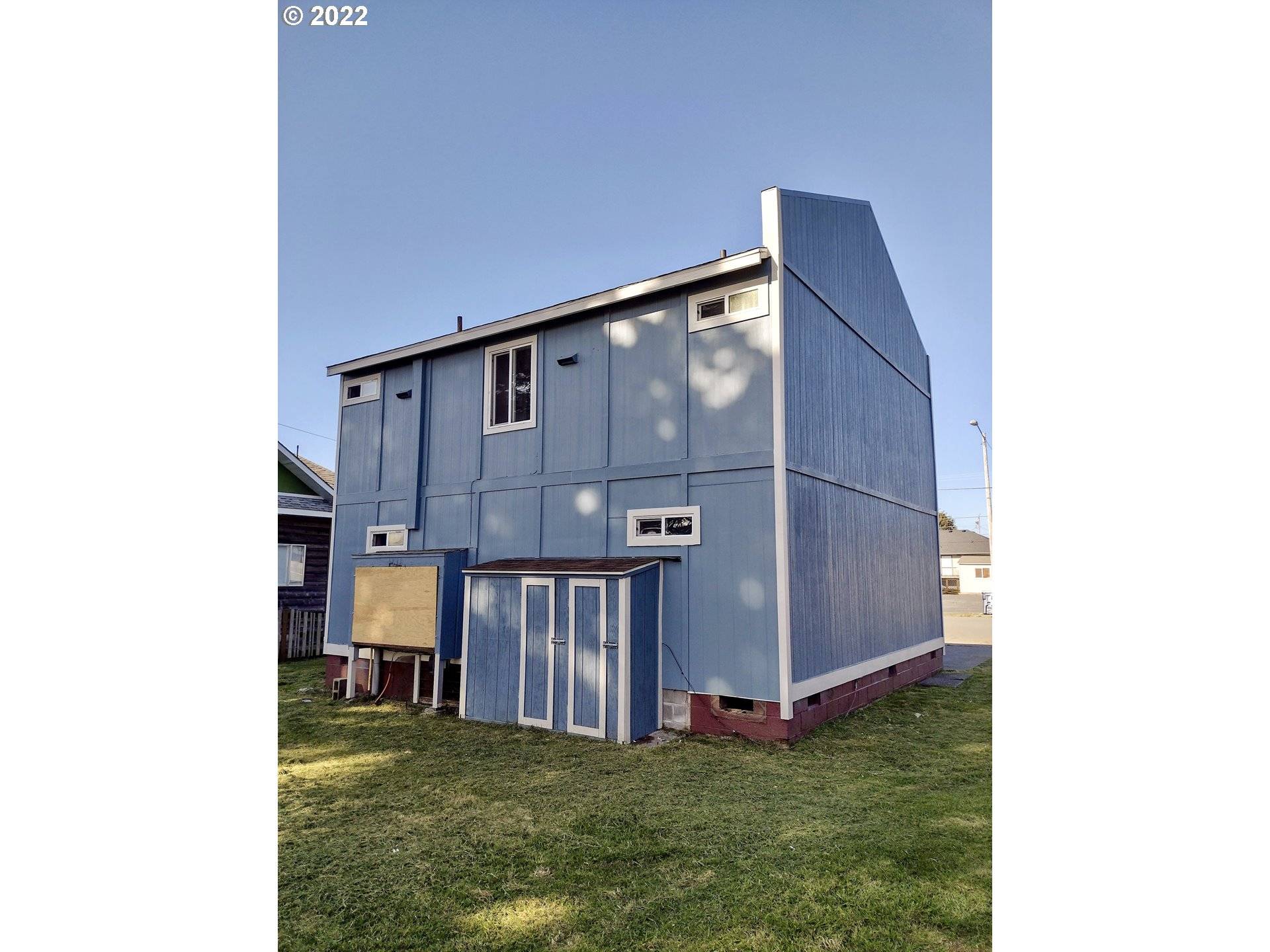 Gold Beach, OR 97444,94200 THIRD ST