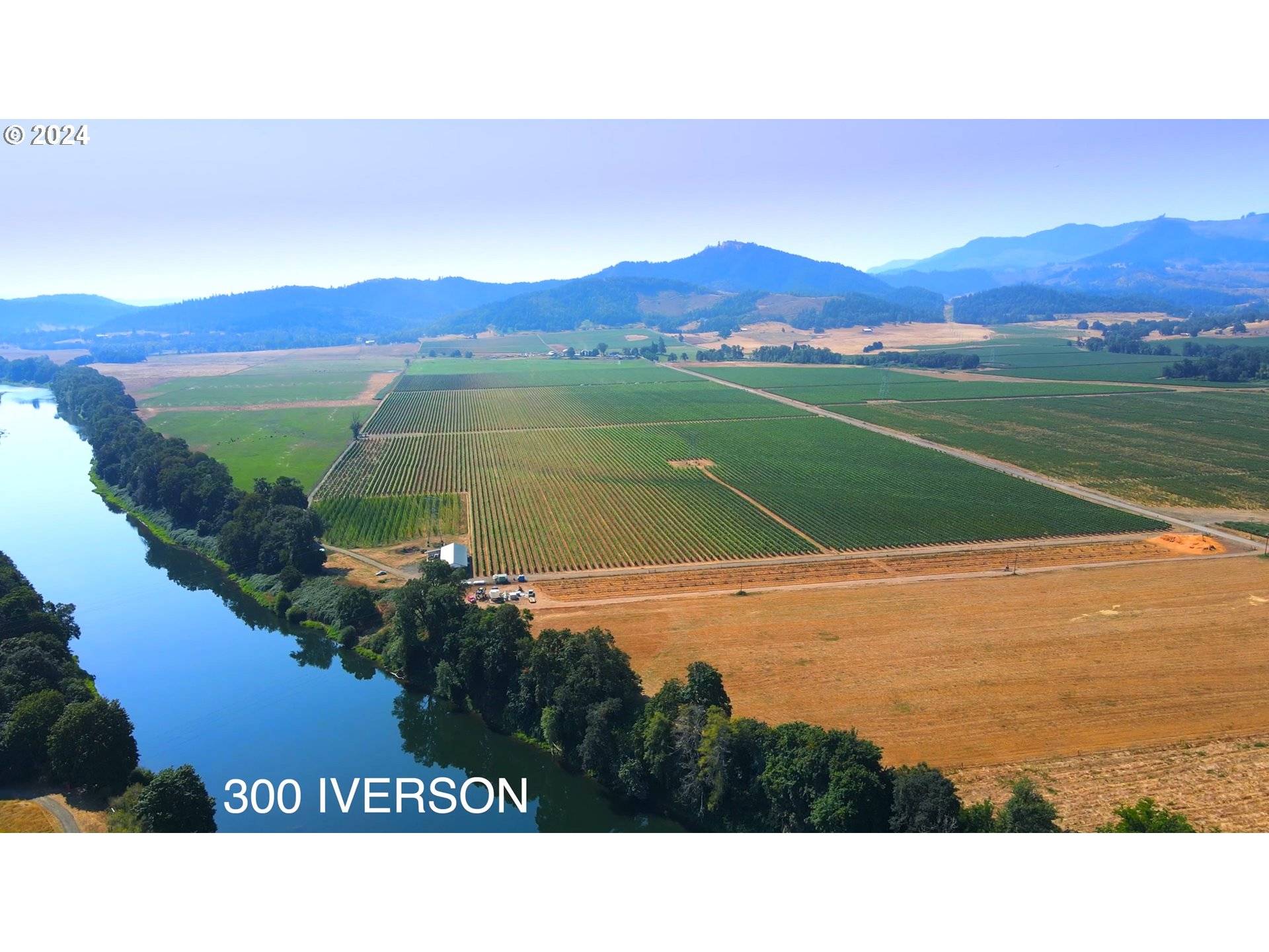 Umpqua, OR 97486,300 IVERSON RD