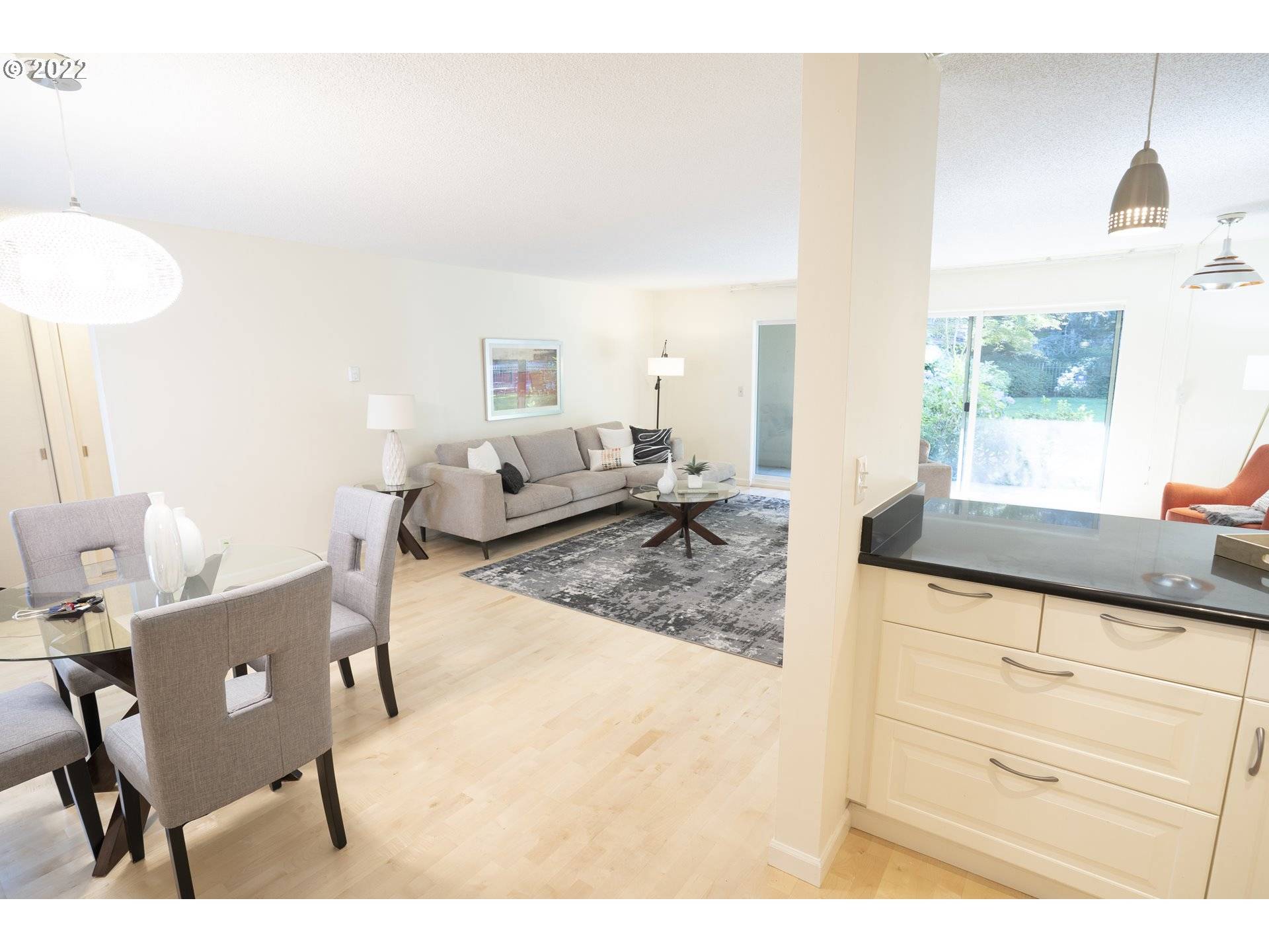 Portland, OR 97205,2393 SW PARK PL #106