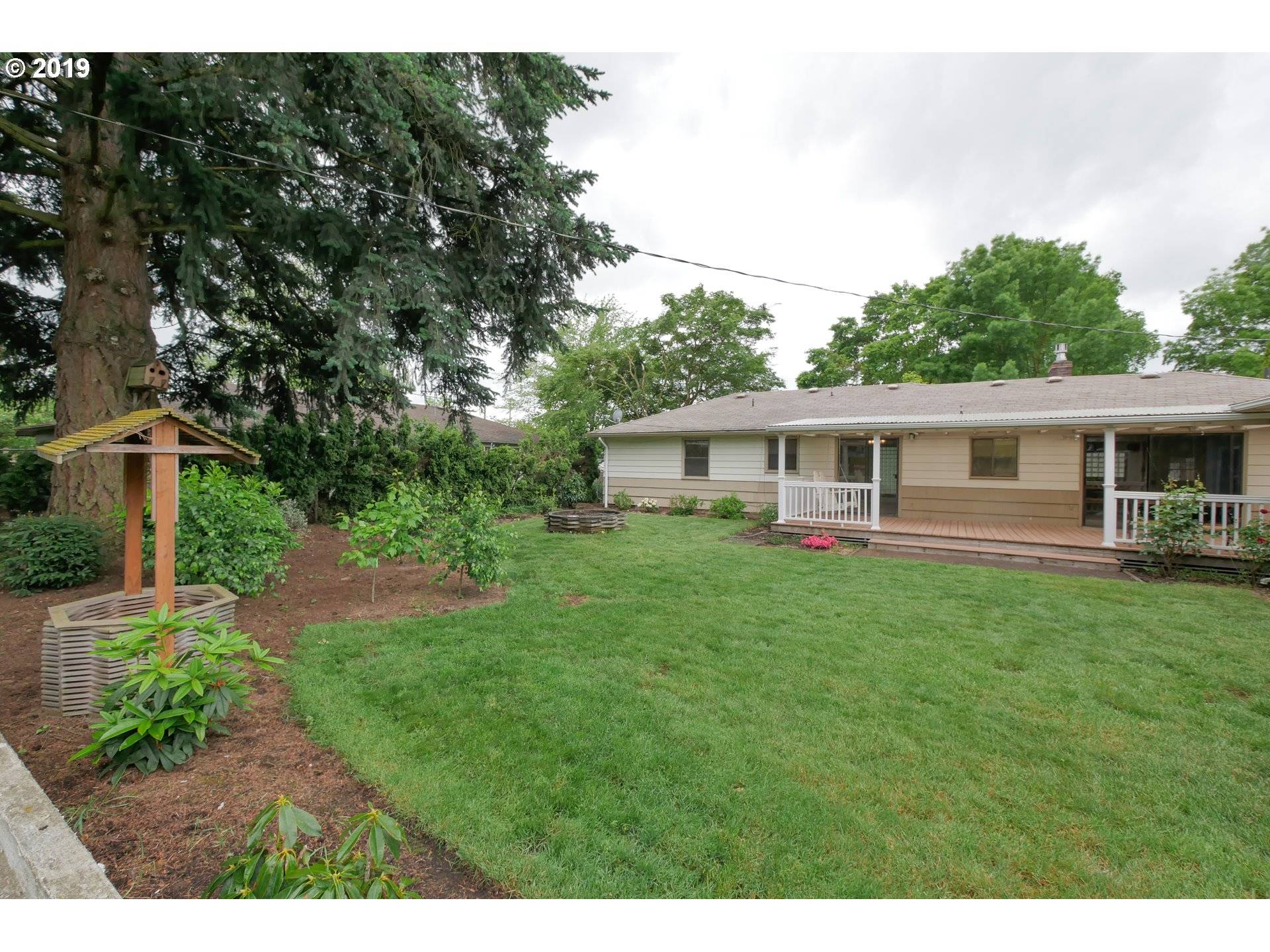 Eugene, OR 97402,549 BAXTER ST