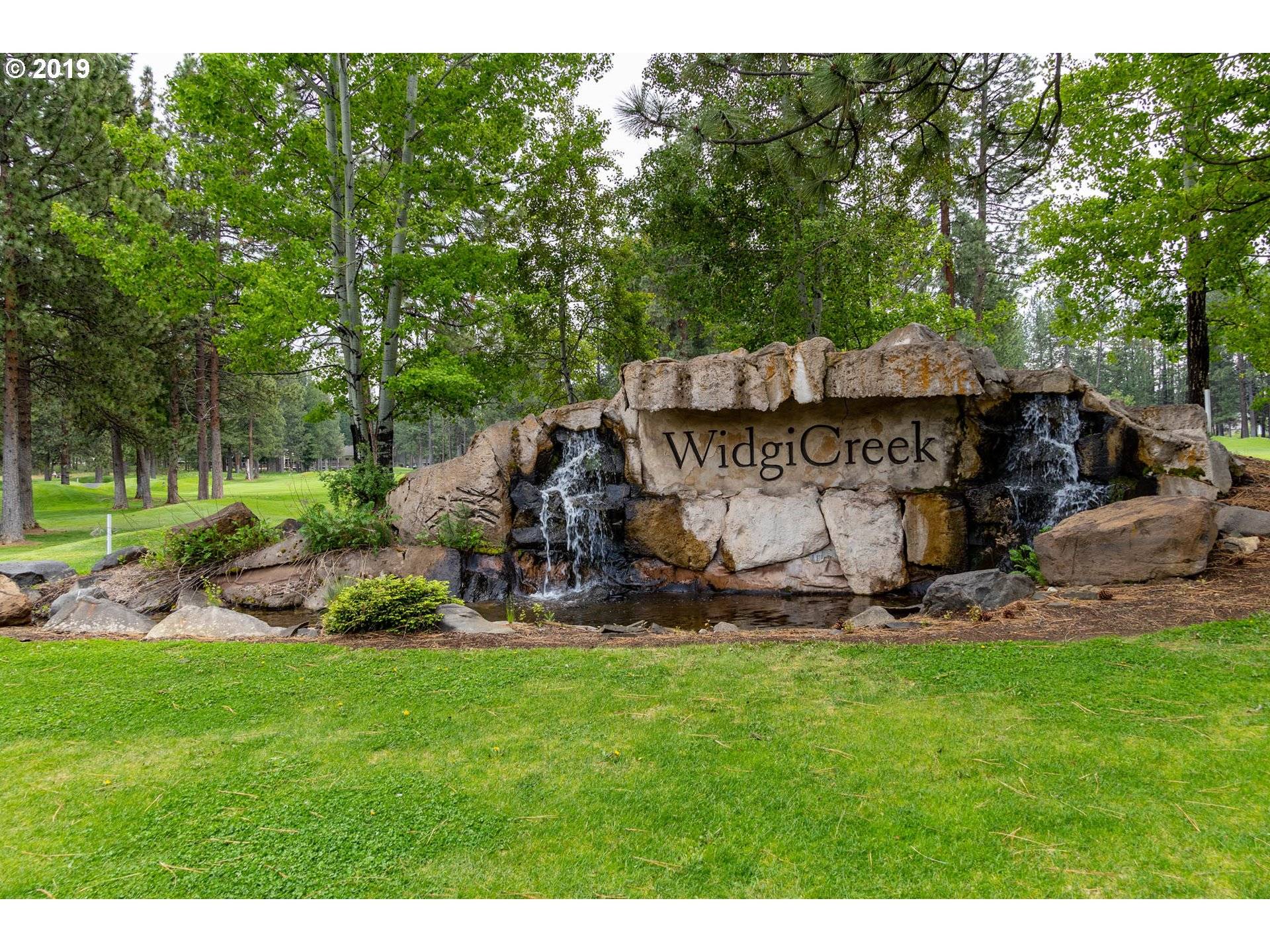 Bend, OR 97702,60726 GOLF VILLAGE LOOP