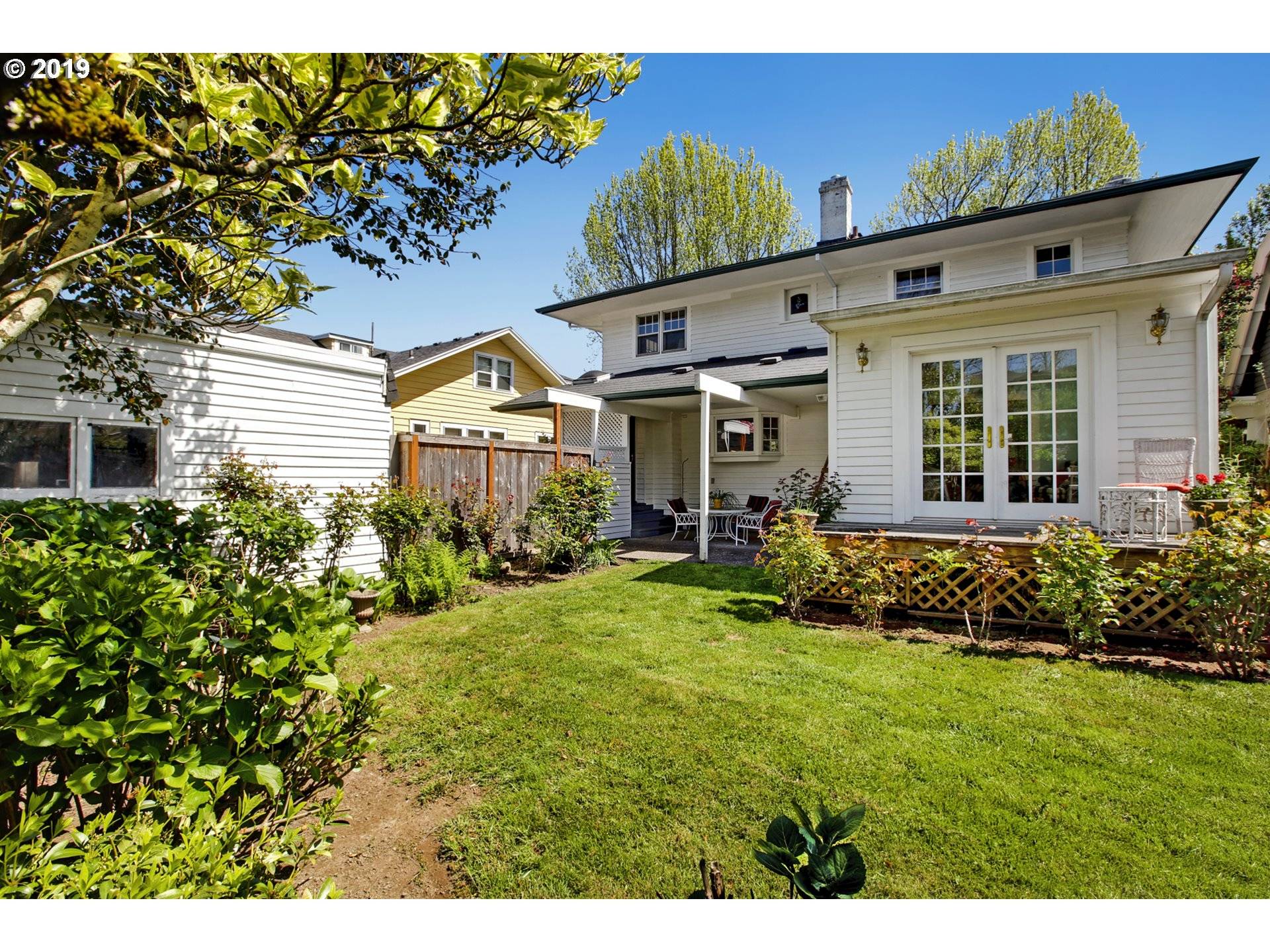 Portland, OR 97232,445 NE FLORAL PL