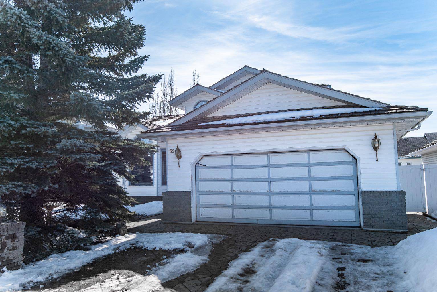 Red Deer, AB T4R 2G9,35 Alton ST