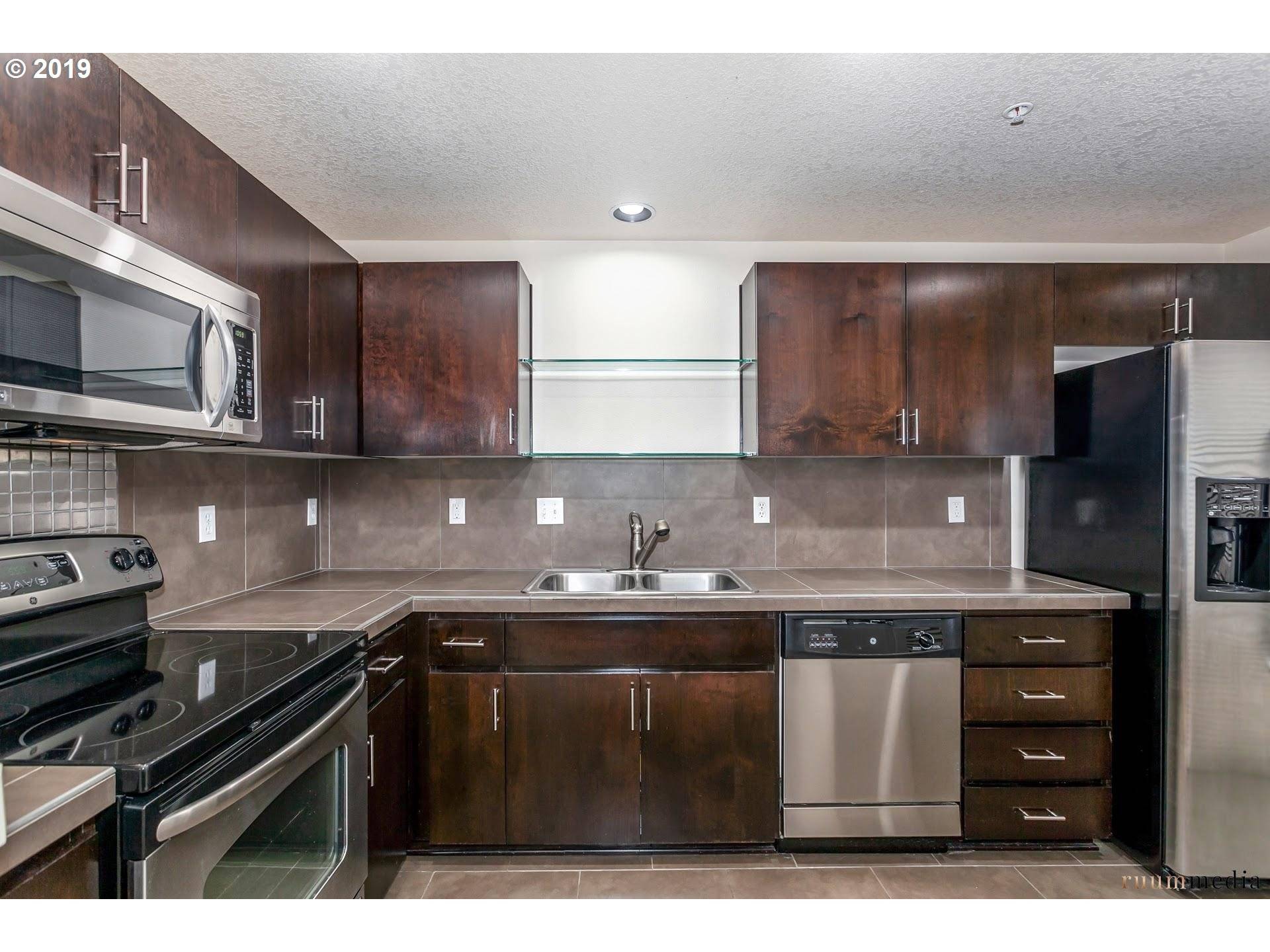 Hillsboro, OR 97006,640 NE NEWSTEAD LN