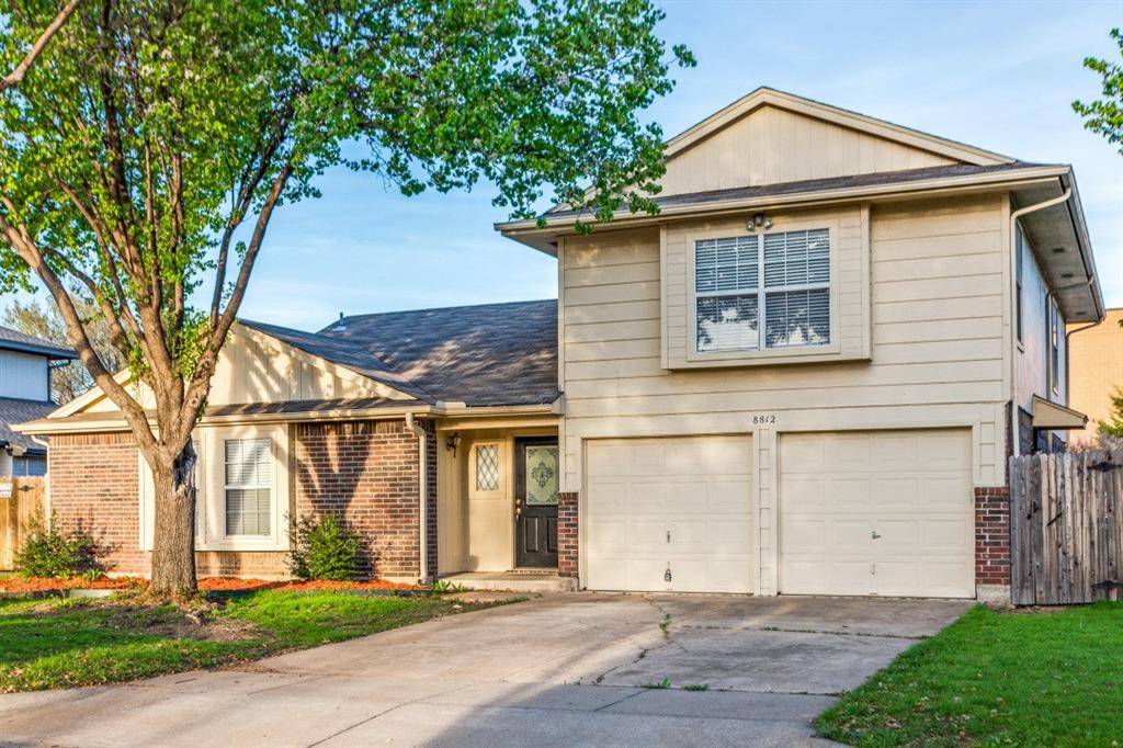 Fort Worth, TX 76179,8812 Crestbrook Drive