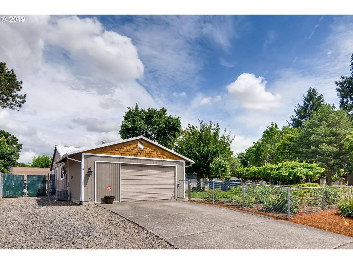Hillsboro, OR 97124,1735 NE 17TH AVE