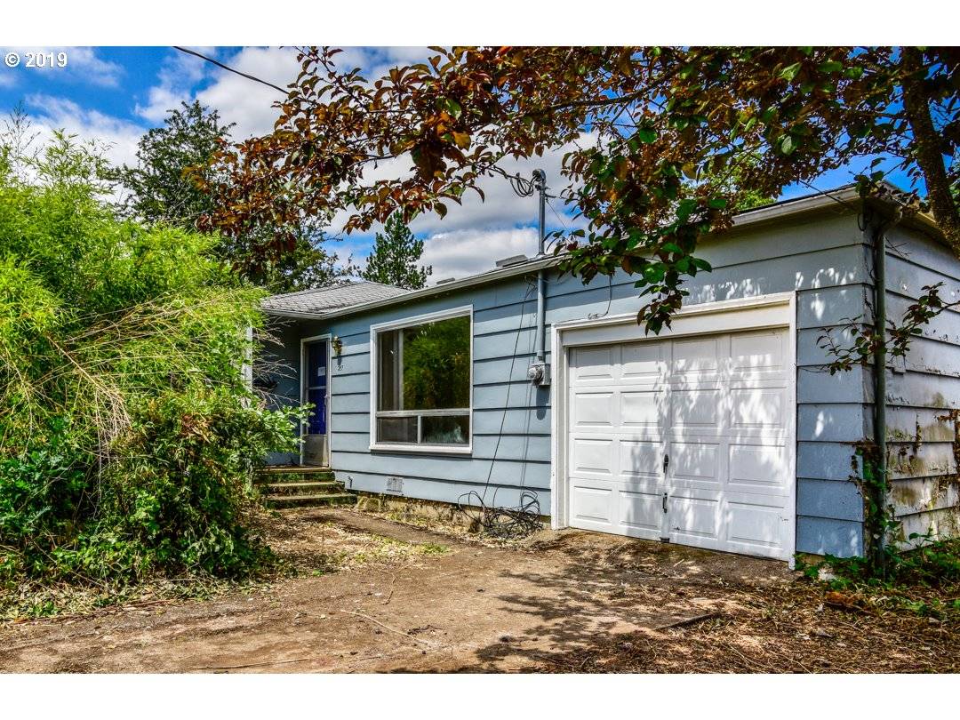 Eugene, OR 97405,327 E 30TH AVE