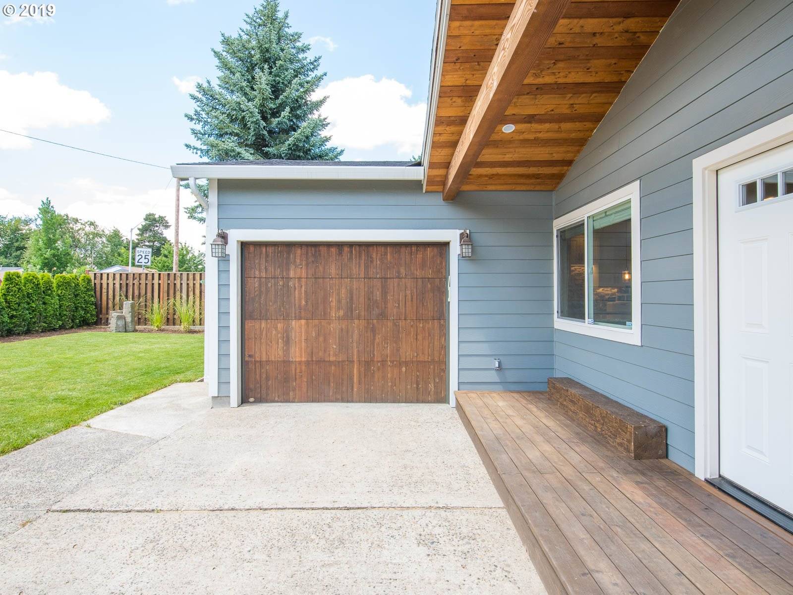 Portland, OR 97220,12125 NE SACRAMENTO ST