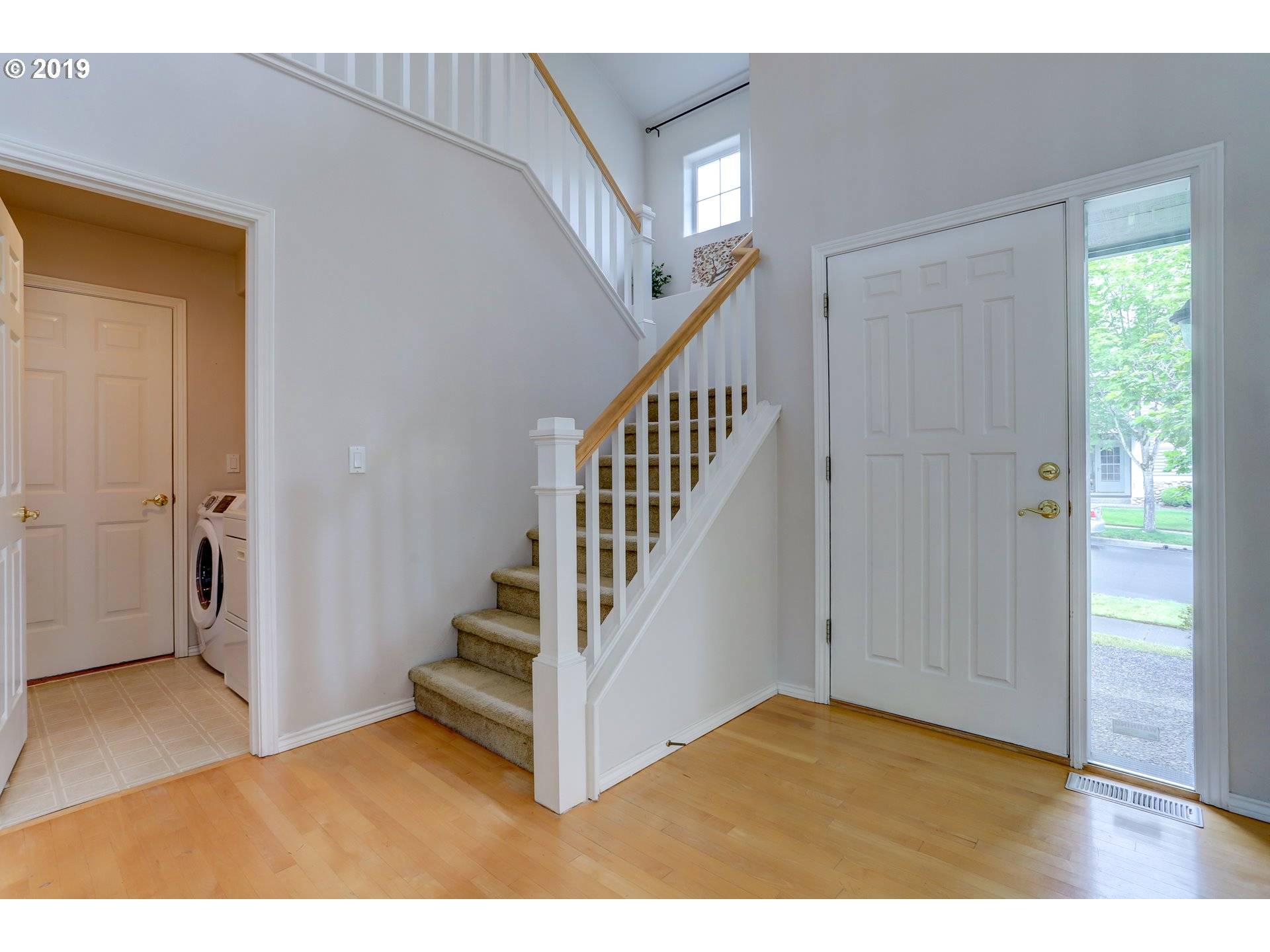 Hillsboro, OR 97124,1049 NE CREEKSEDGE DR